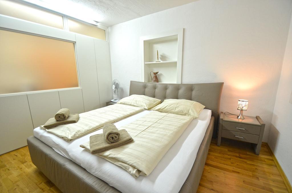 Apartment Zeller Lake & City Centre ツェル アム ゼー 部屋 写真